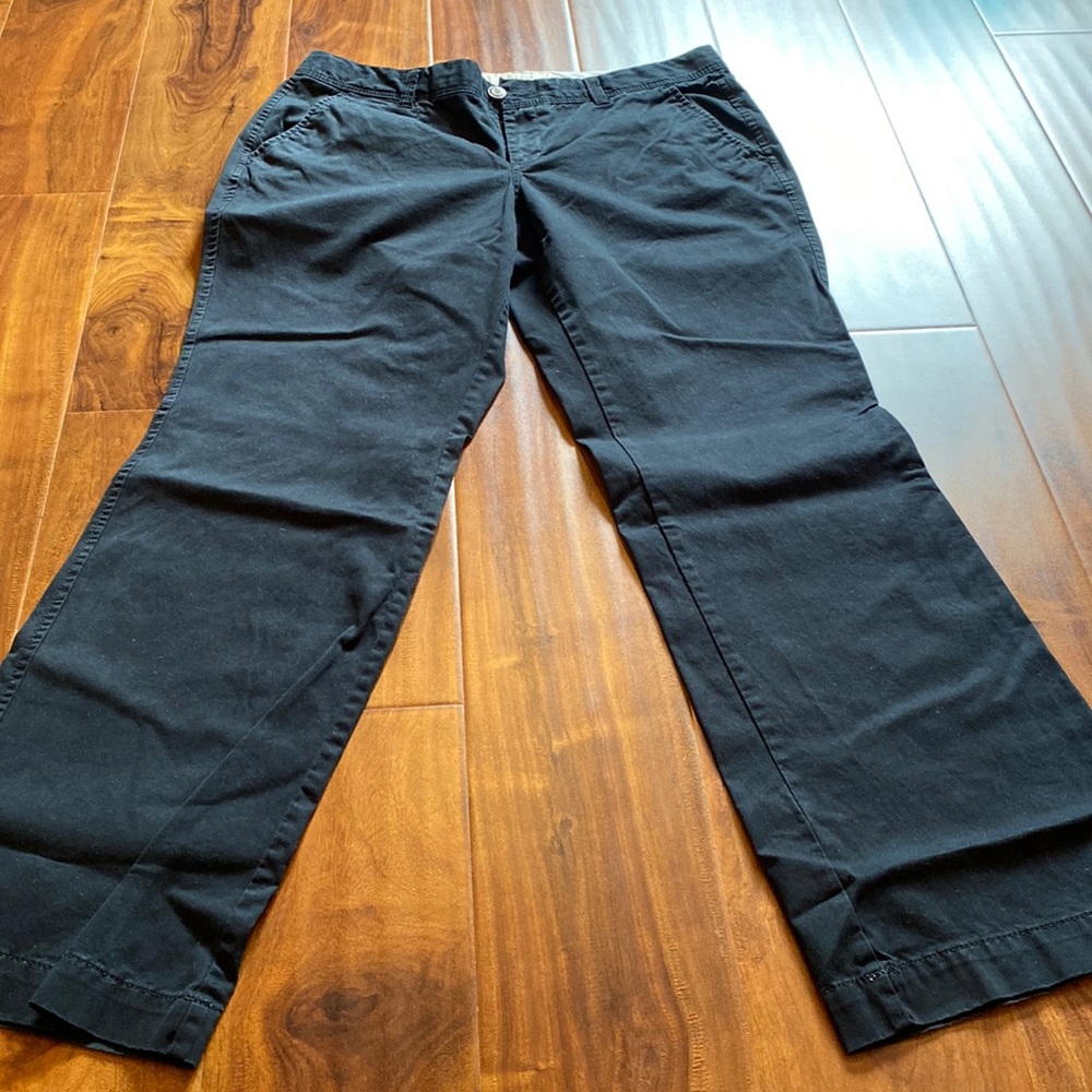 Vintage Perfect Boot Cut Old Navy Favorite Khakis. Short 10 low rise. Black